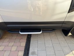 
										2023 Land Rover Defender 90 2.5 D full									