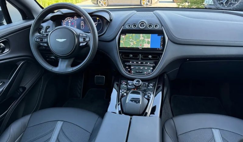 
								2024 Aston Martin DBX 707 V8 full									