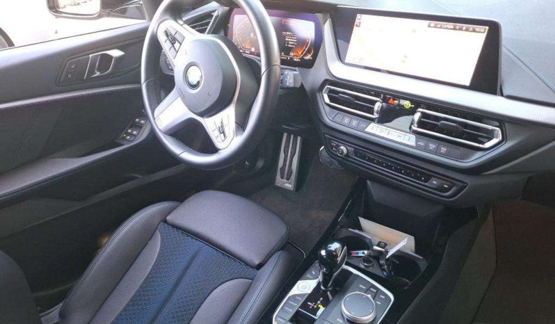 
								2024 BMW Serie 1, 118I DCT M Sport full									